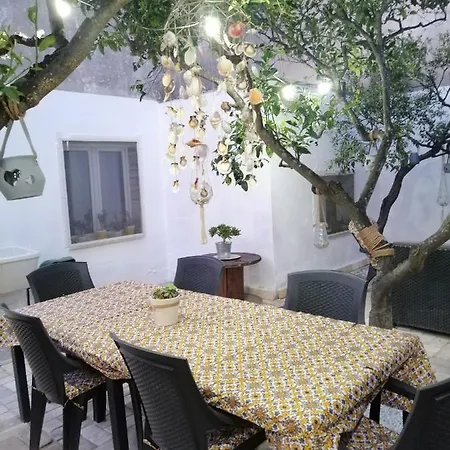 Oda ve Kahvaltı Sud Est Salento 3*