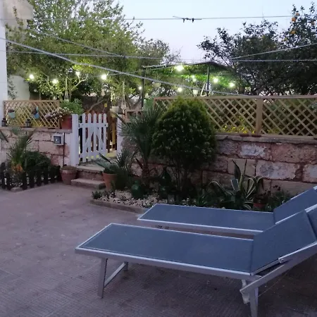 Oda ve Kahvaltı Sud Est Salento 3*