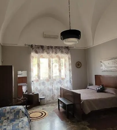 B&B Sud Est Salento 스테르나티아