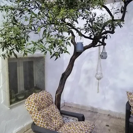 Bed and Breakfast Sud Est Salento 3*