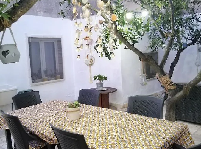 Bed & Breakfast Sud Est Salento 3*